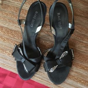 Blake Scott bow heels